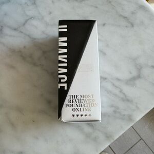 Il Makiage new in box woke up like this foundation